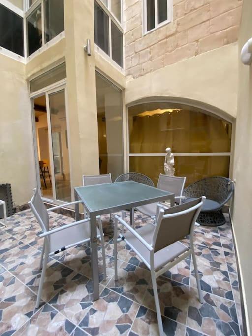 Vallettadreamsuites Groud Floor Shared Sea View Rooof Terrace Extérieur photo