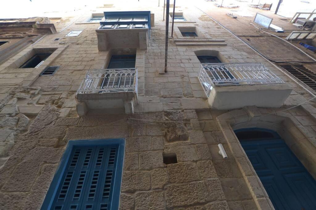 Vallettadreamsuites Groud Floor Shared Sea View Rooof Terrace Extérieur photo